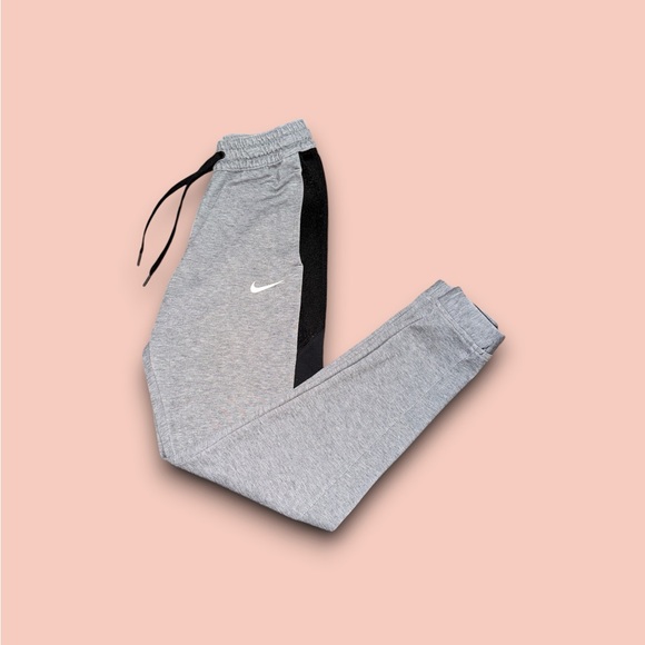 Nike Dri-Fit Showtime Basketball Pants Joggers Black Grey Mens Small CQ0307-032 - Picture 1 of 5